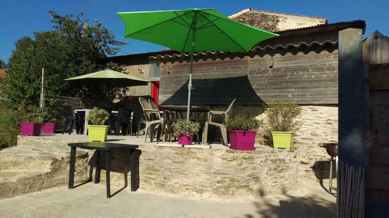 Aux Yourtes De La Fabrique Saint-Florent-des-Bois 外观 照片